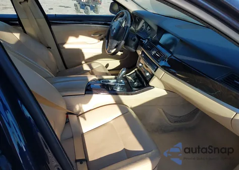 2012 BMW 528I xDrive z USA, uszkodzony, nr VIN WBAXH5C5XCDW03172